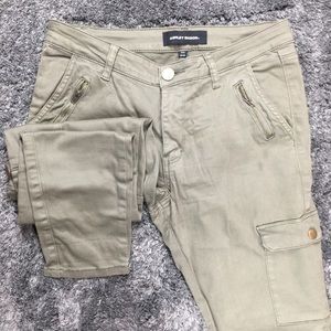 Ashley Mason skinny cargos